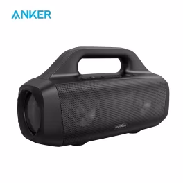 Soundcore by Anker Motion Boom caixa de som bluetooth outdoor com drivers de titânio, tecnologia BassUp, IPX7 à prova d’água, 24 horas de som sem recarregar.