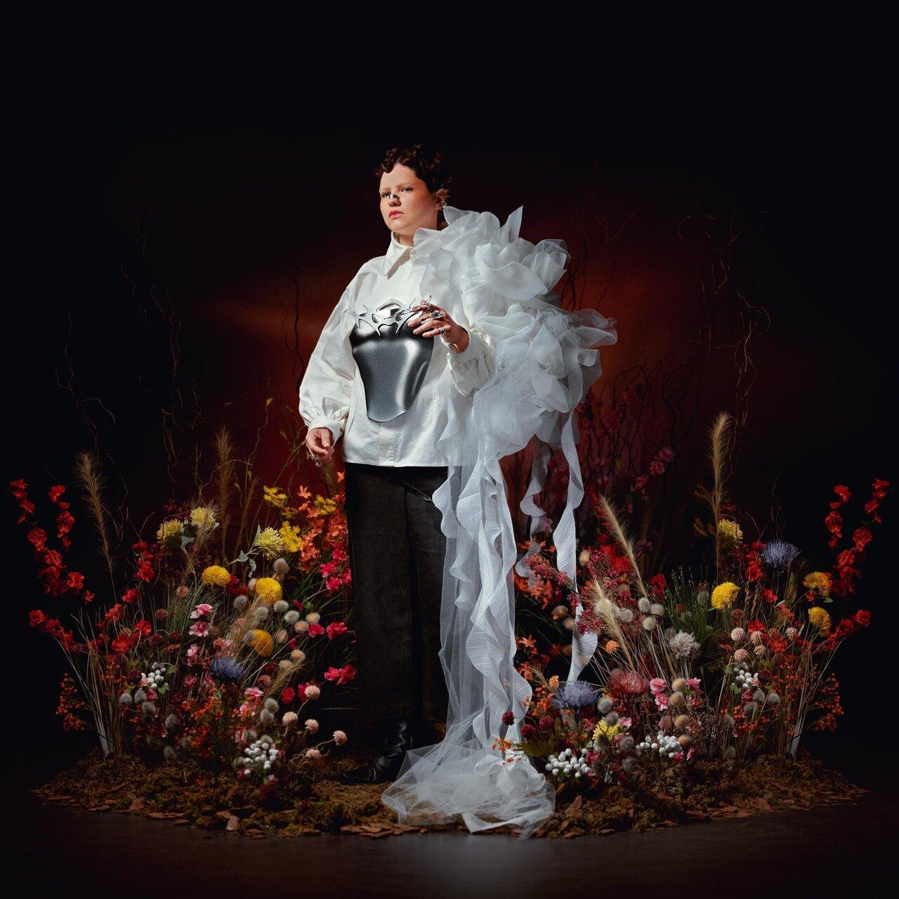 Bruna Mendez – NEM TUDO Ă AMOR