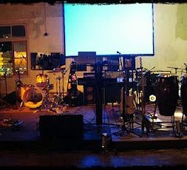 Constantina & Labirinto – Ao Vivo – Festival Pequenas Sessões .