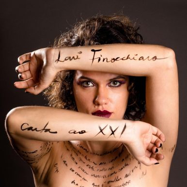 Lari Finocchiaro – Carta ao XXI