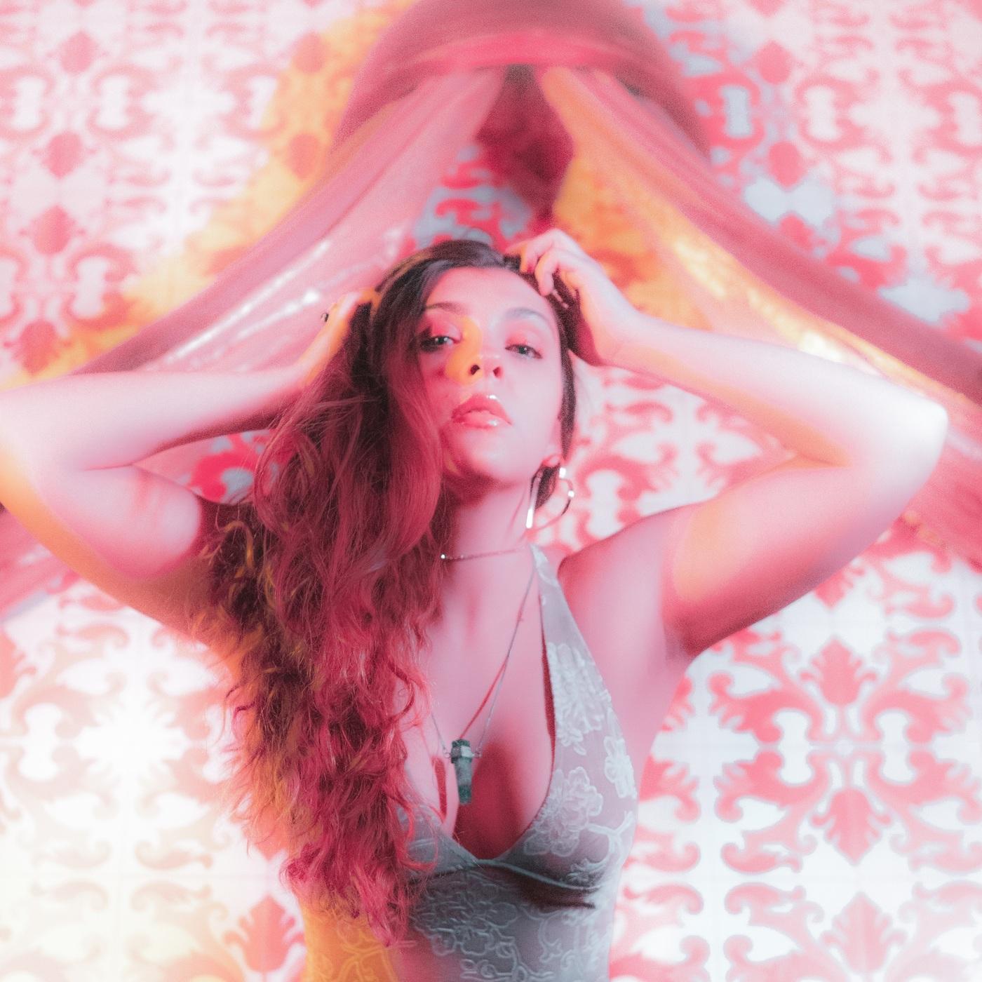 Lori – Vênus em Virgem