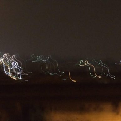 Luan Bates – Distant Minutes