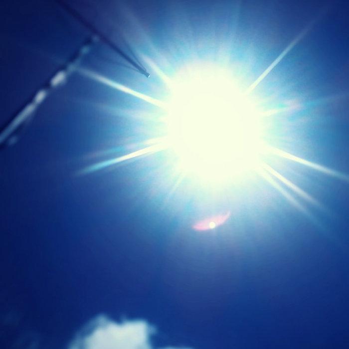 Luan Bates – Listen Up, Mates EP