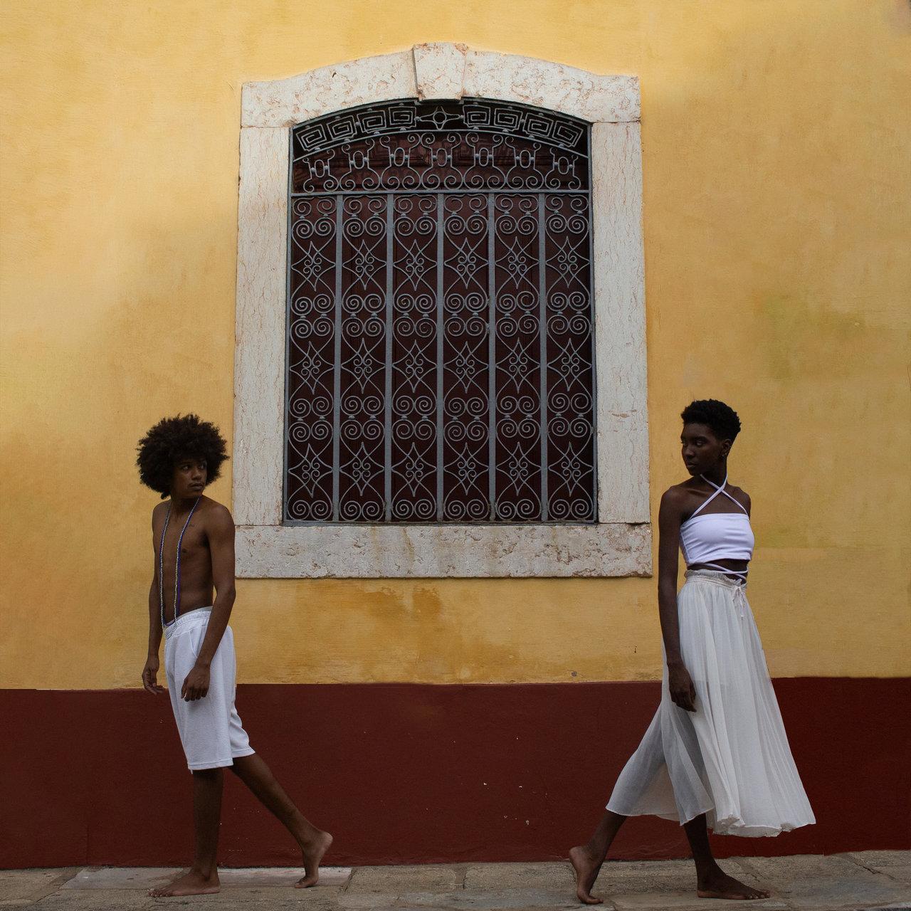 Preto Tipuá – Sinais Em Grades EP