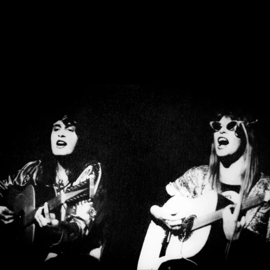 Rita Lee e Lúcia Turnbull (As Cilibrinas do Edén) – Ao Vivo na Phono